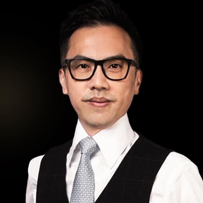 Simon Lee
